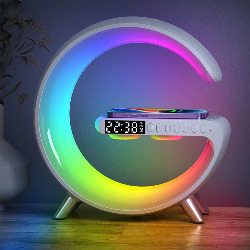 Luminária RGB com Bluetooth e Carregador Sem Fio 15W — Som, Luz e Energia em 1
