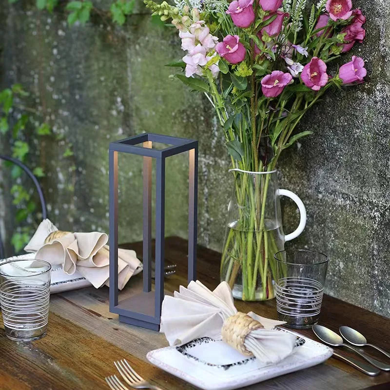 Luminária de Mesa LED Recarregável Home Design Veneziano