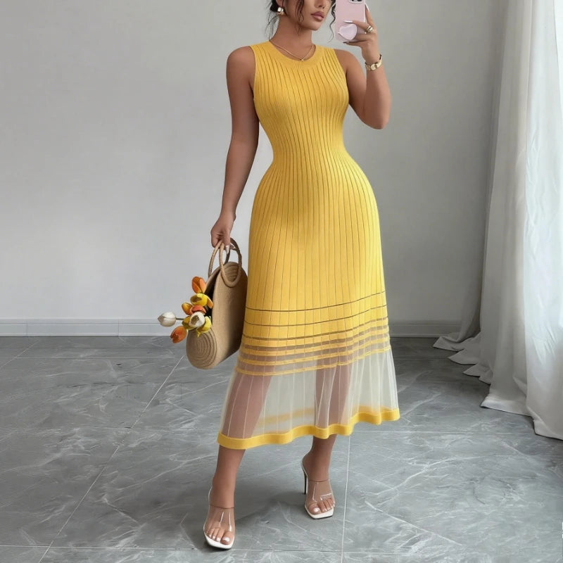 Vestido Femy Feminino Roxo Ombreol Sem Mangas com Gola Redonda em Malha Elástica e Barra Transparente, Casual para Verão, Praia, Férias e Festas