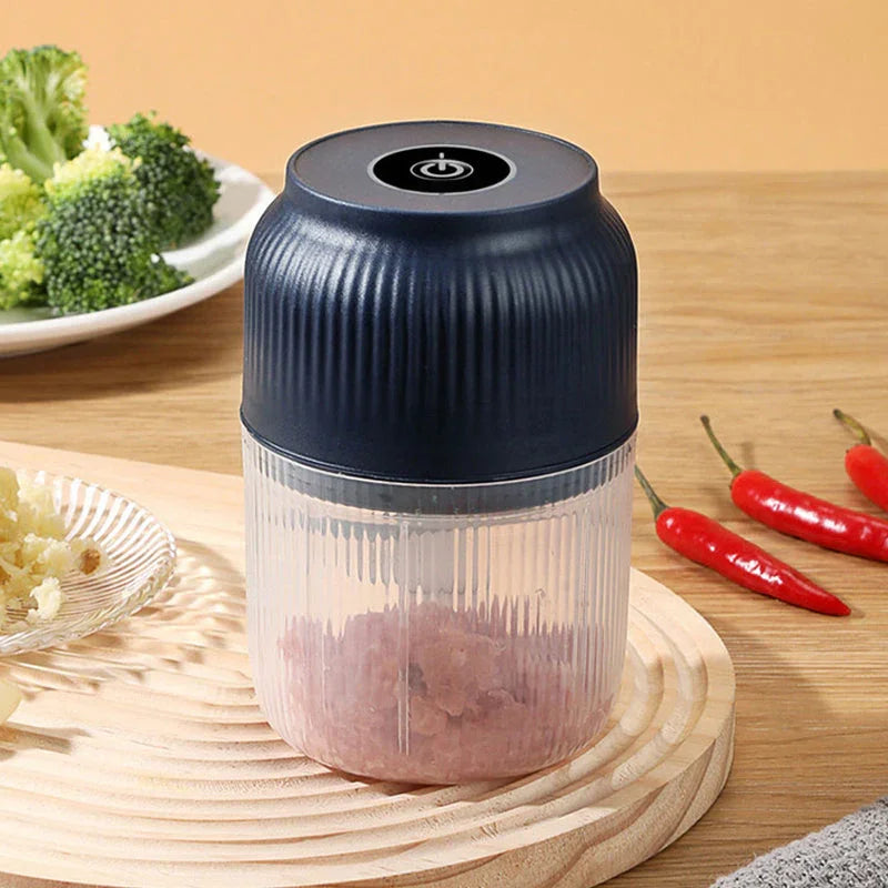 Mini Triturador Elétrico – Praticidade e Agilidade na Cozinha